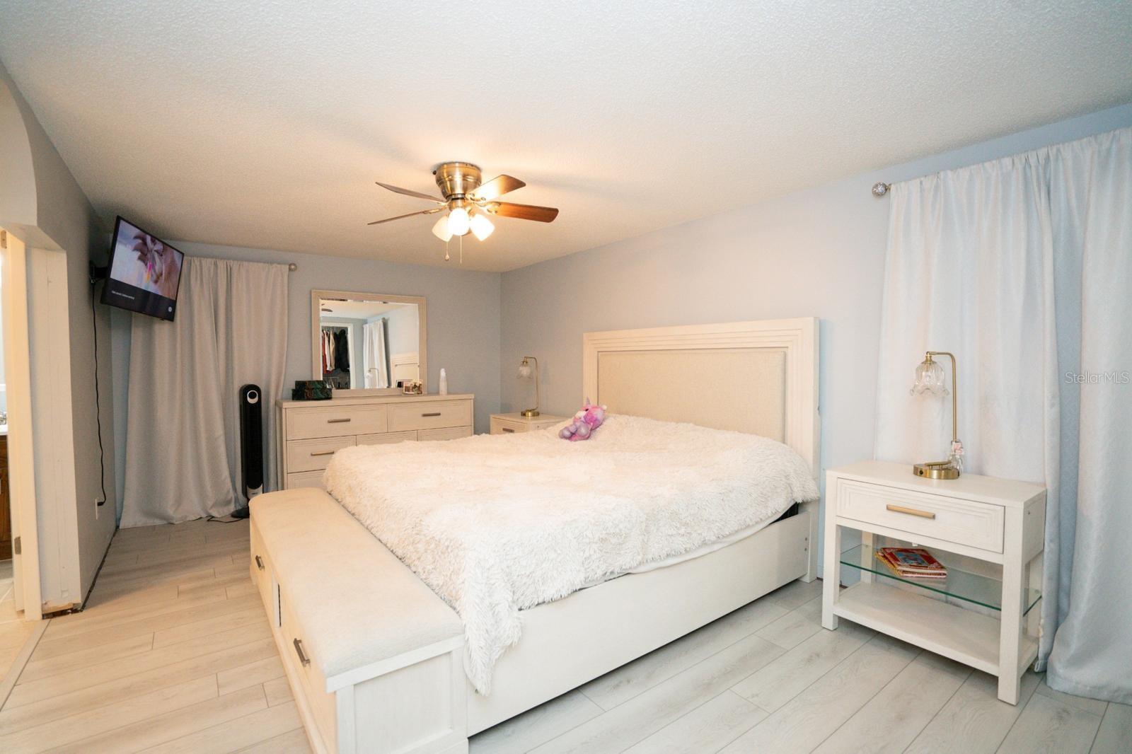 Image 13 of 24 For 7501 Twelve Oaks Boulevard