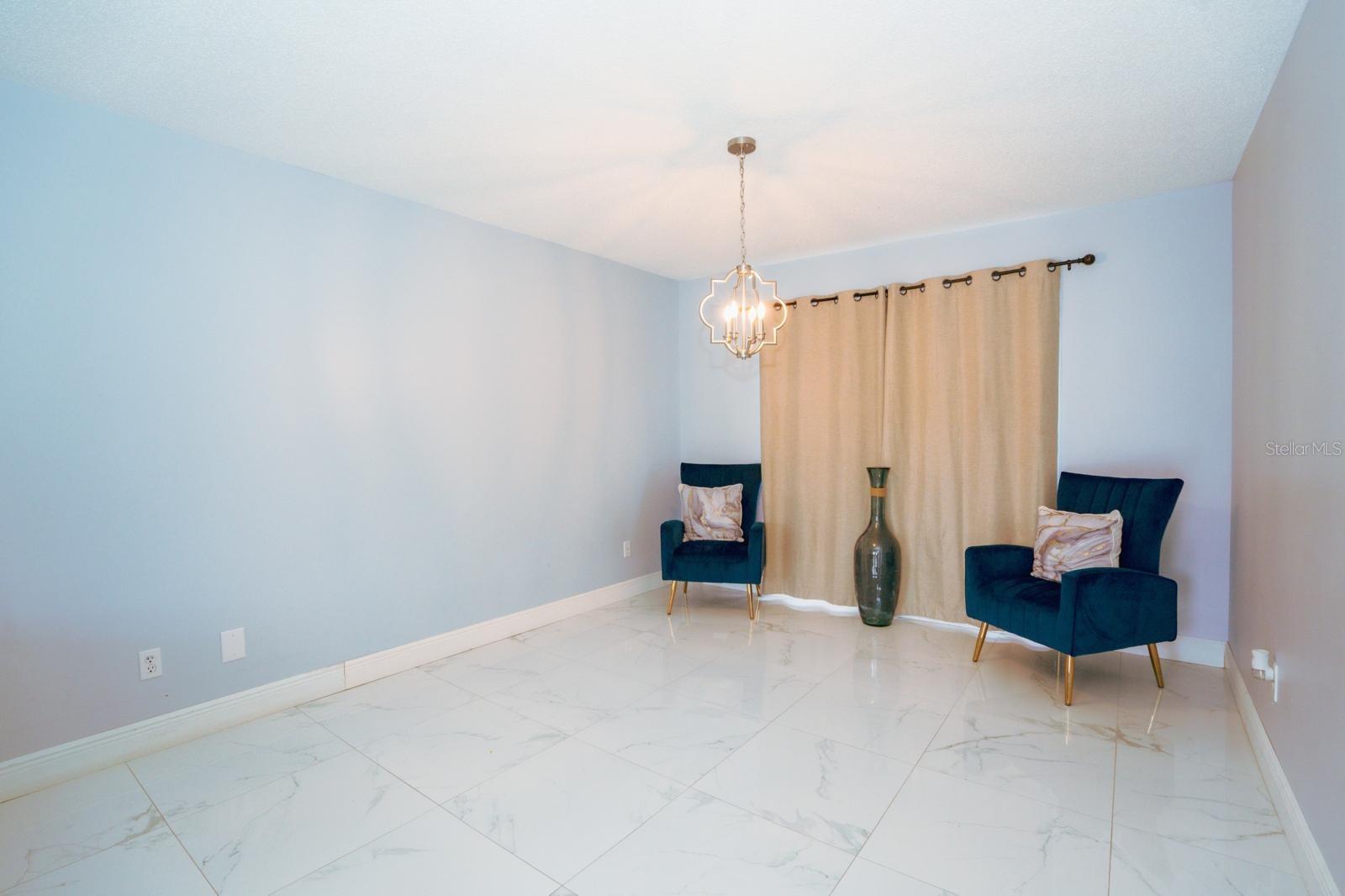 Image 6 of 24 For 7501 Twelve Oaks Boulevard