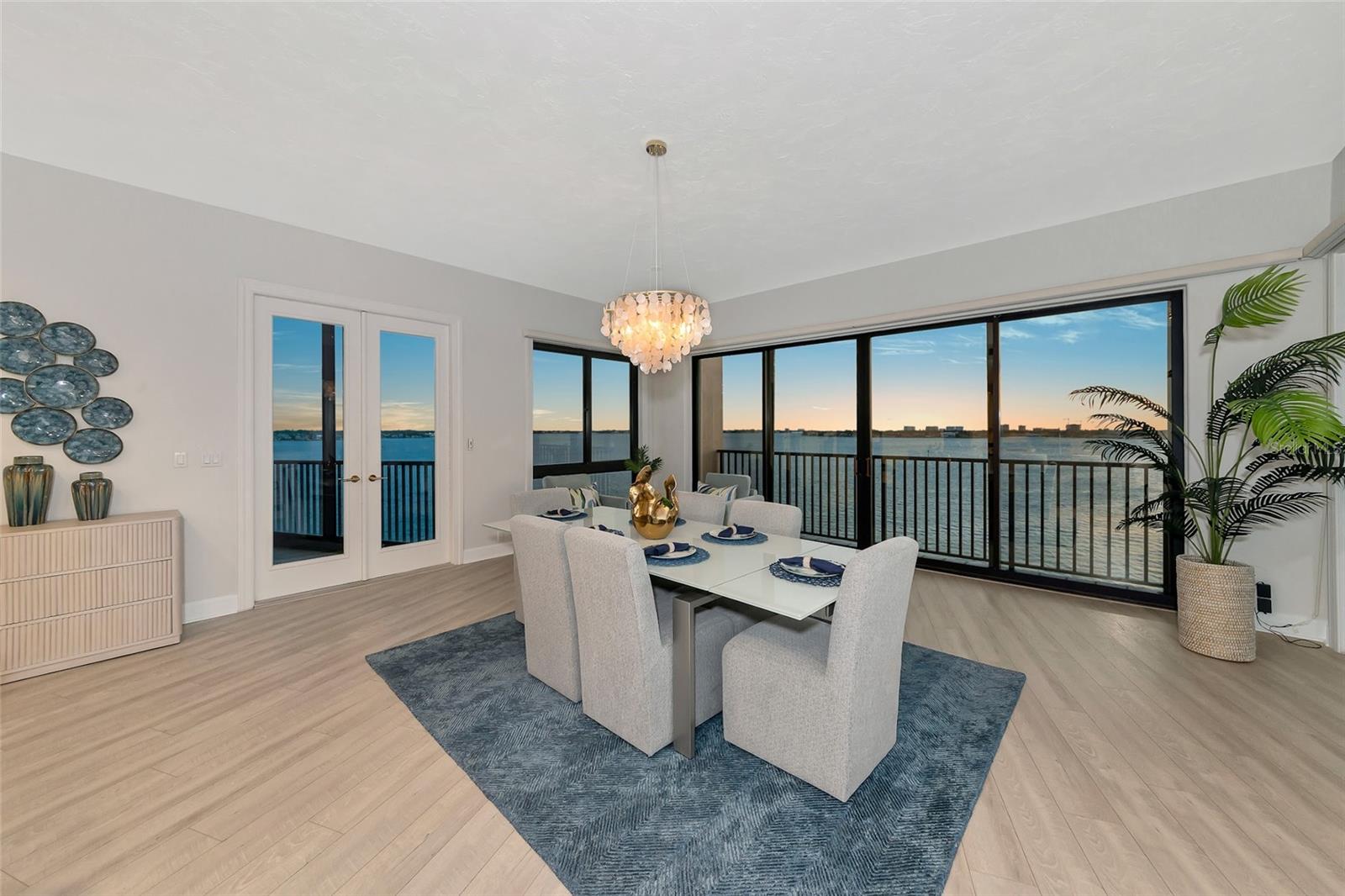 Image 6 of 20 For 378 Golden Gate Point 6