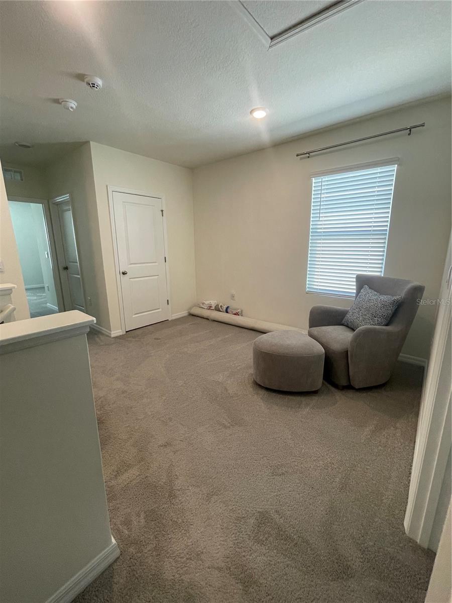 Image 10 of 22 For 33762 Jasmine Star Loop