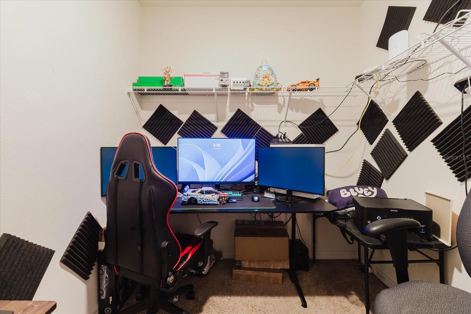 Image 18 of 63 For 525 Squires Grove Drive