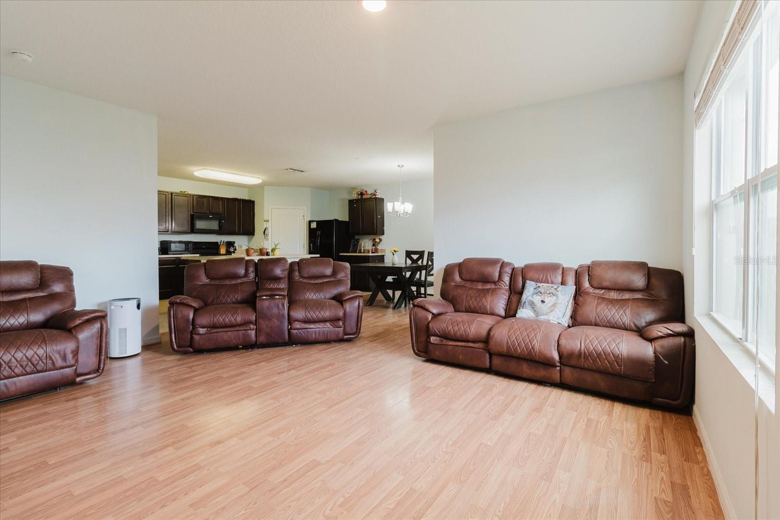 Image 29 of 63 For 525 Squires Grove Drive