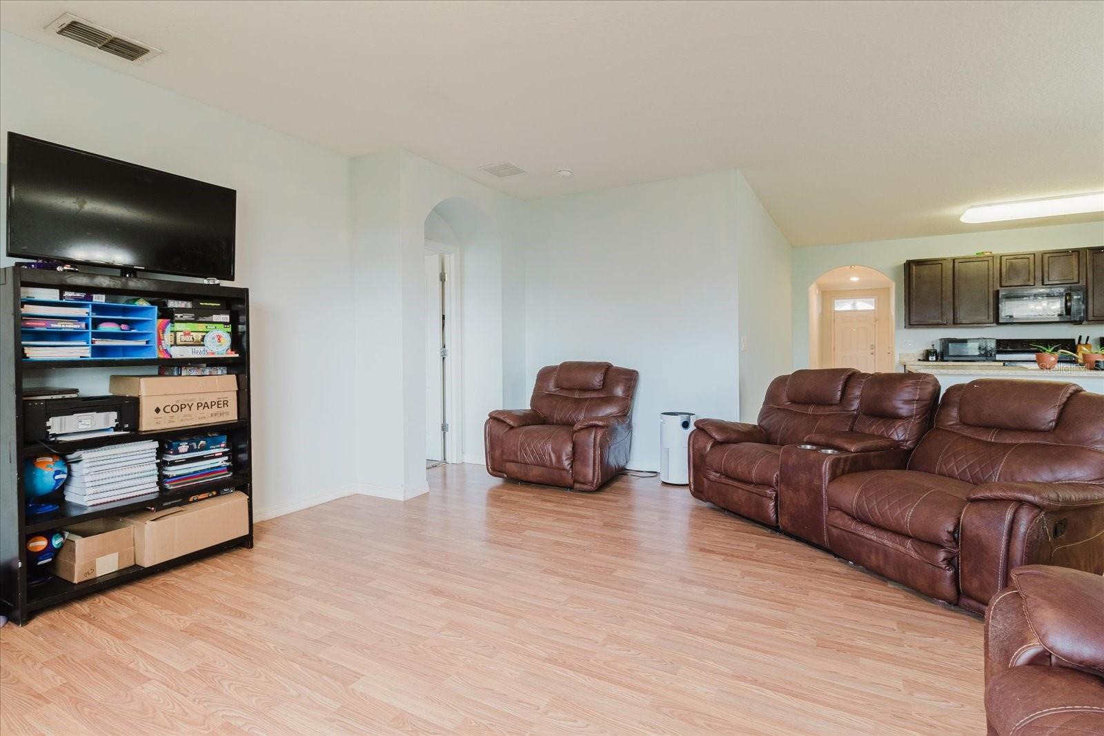 Image 30 of 63 For 525 Squires Grove Drive