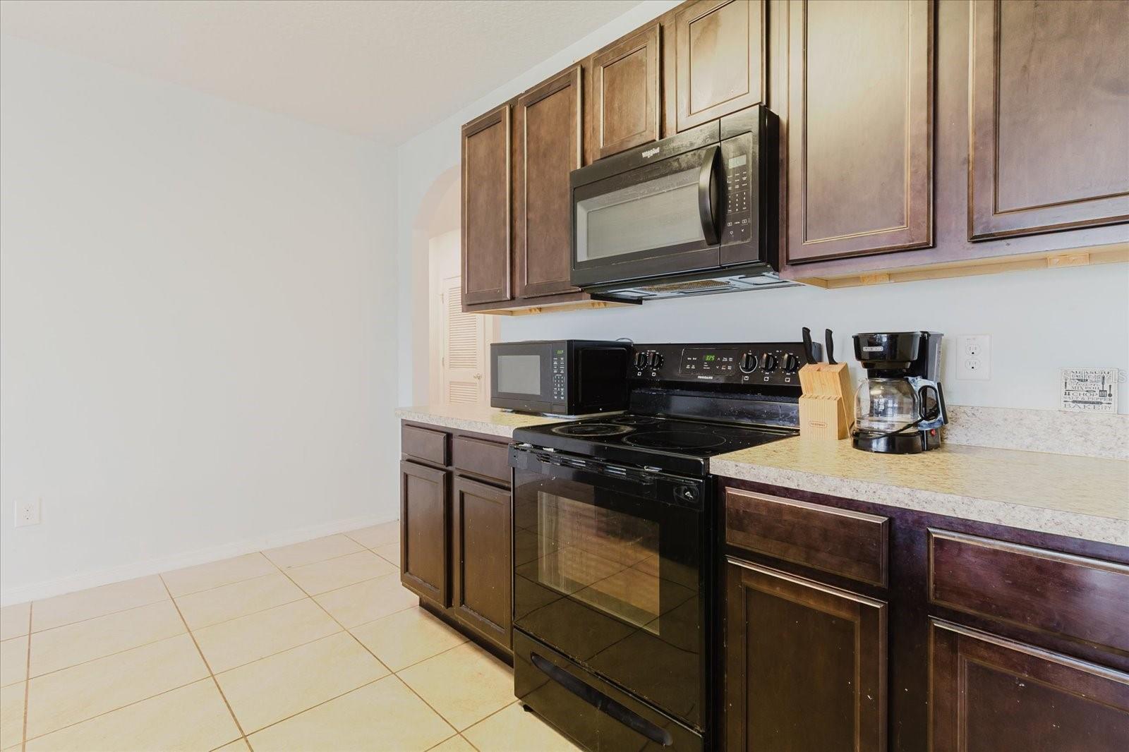 Image 41 of 63 For 525 Squires Grove Drive