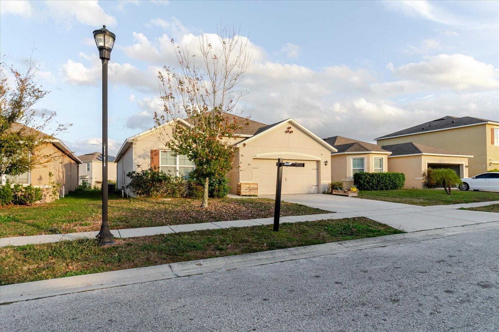 Image 5 of 63 For 525 Squires Grove Drive