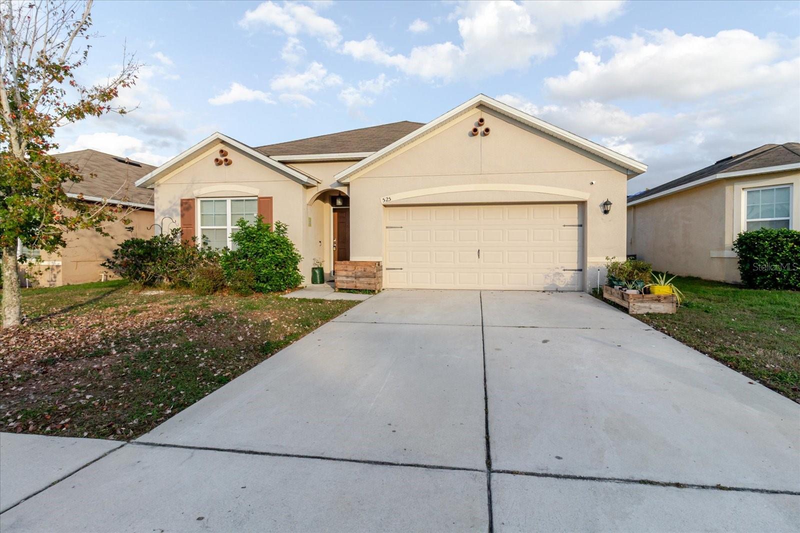 Image 7 of 63 For 525 Squires Grove Drive