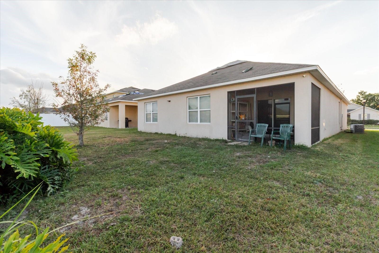 Image 9 of 63 For 525 Squires Grove Drive