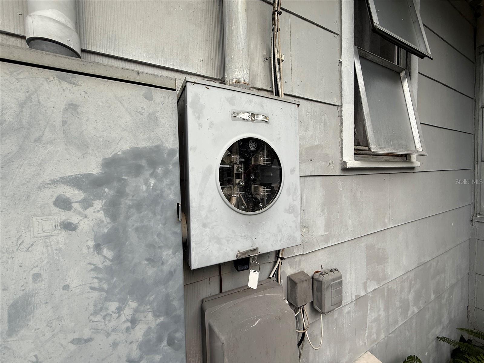 Image 9 of 22 For 1220 47th Street N