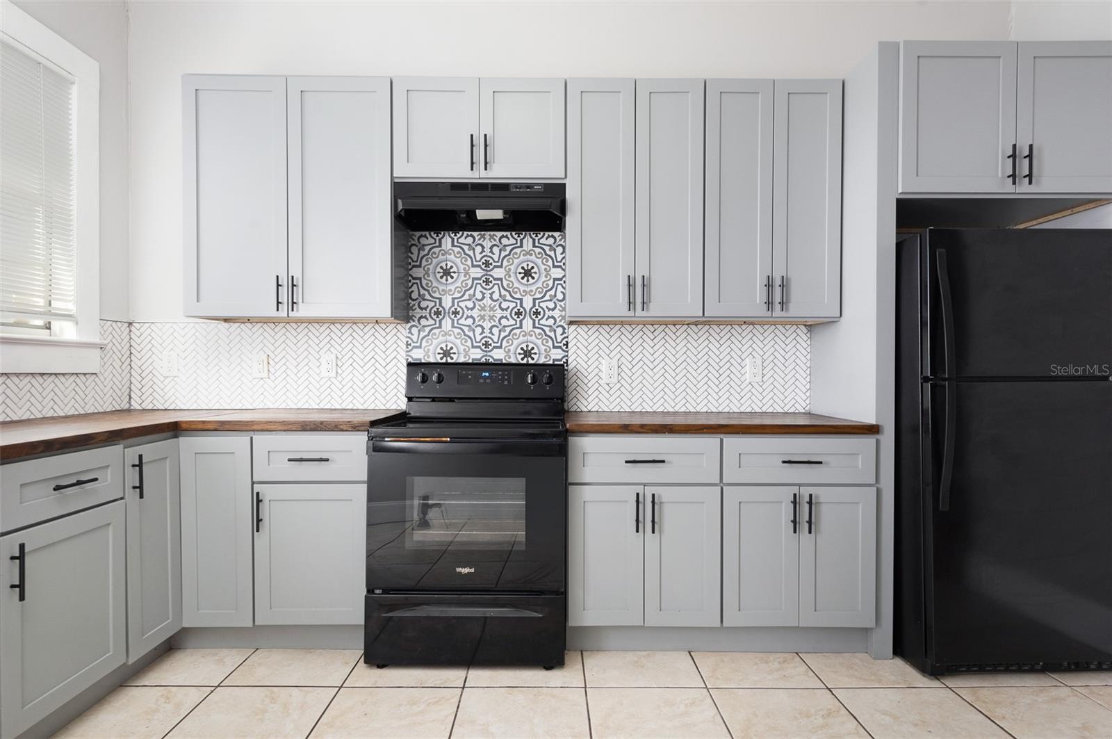 Image 10 of 24 For 906 11th Avenue