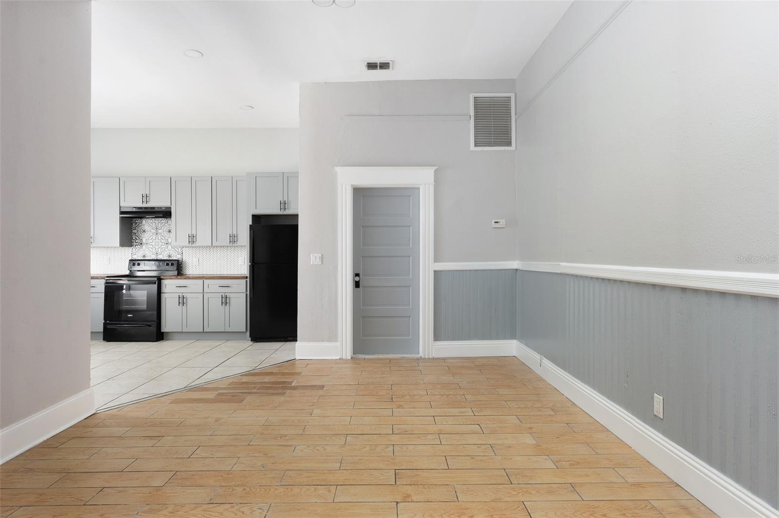 Image 8 of 24 For 906 11th Avenue