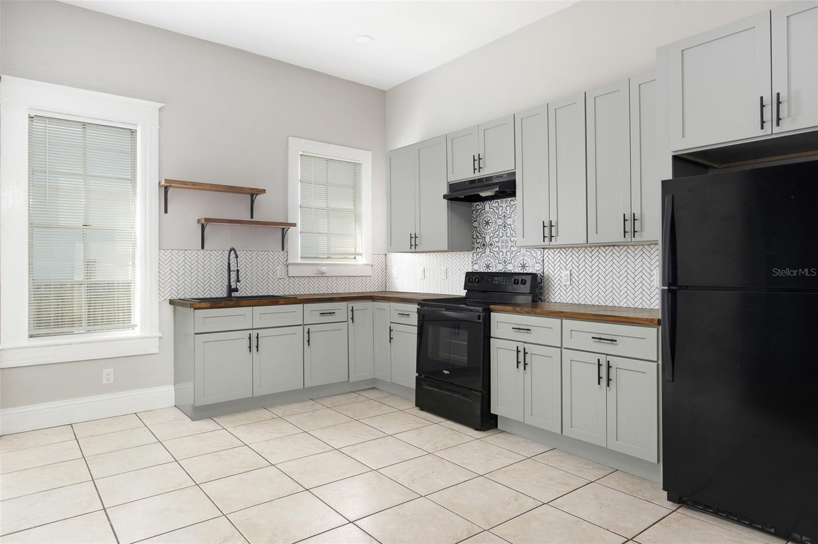 Image 9 of 24 For 906 11th Avenue