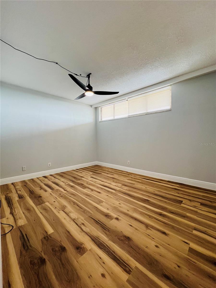 Image 15 of 38 For 2621 Cove Cay Drive 703