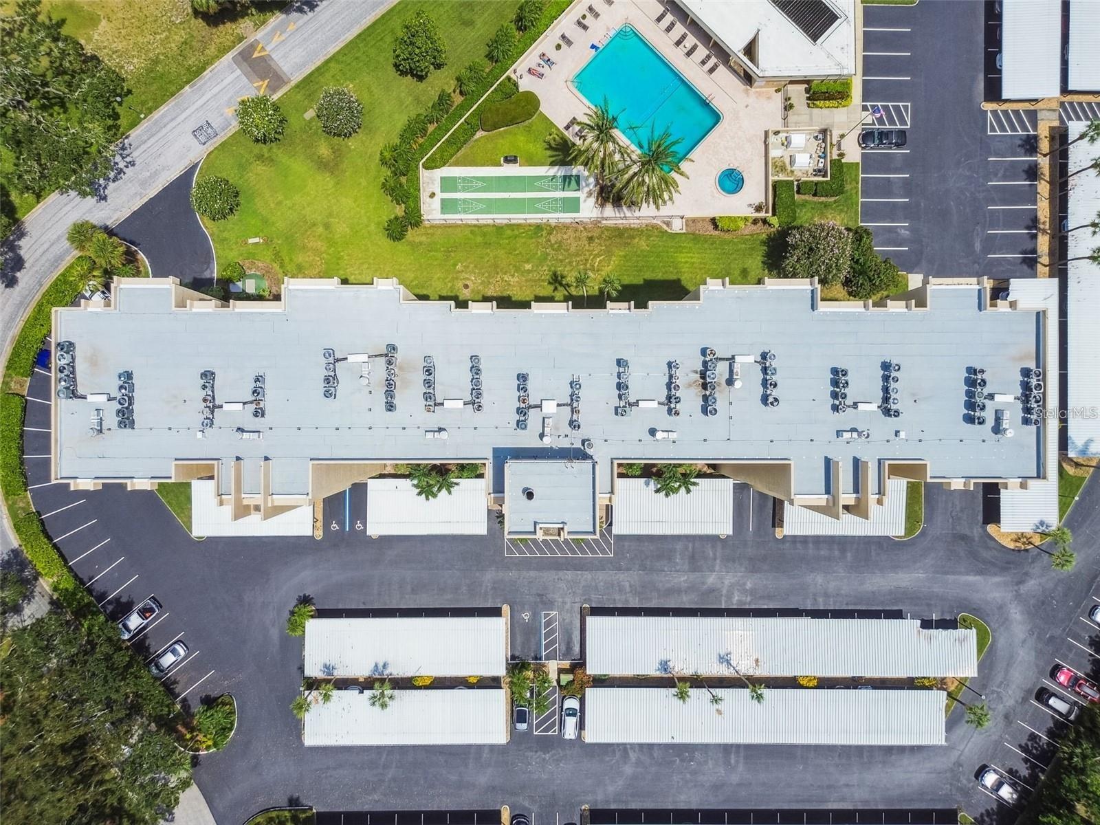 Image 27 of 38 For 2621 Cove Cay Drive 703