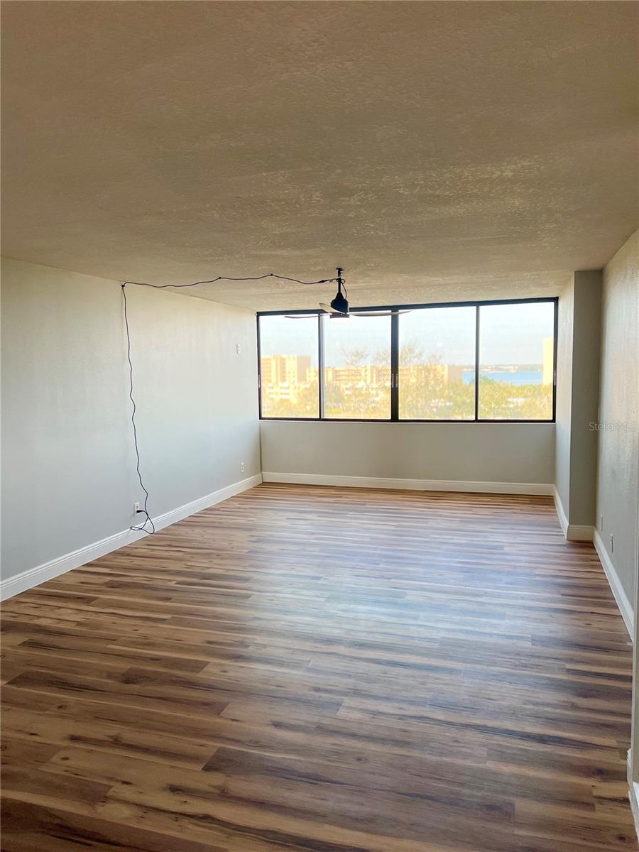 Image 4 of 38 For 2621 Cove Cay Drive 703