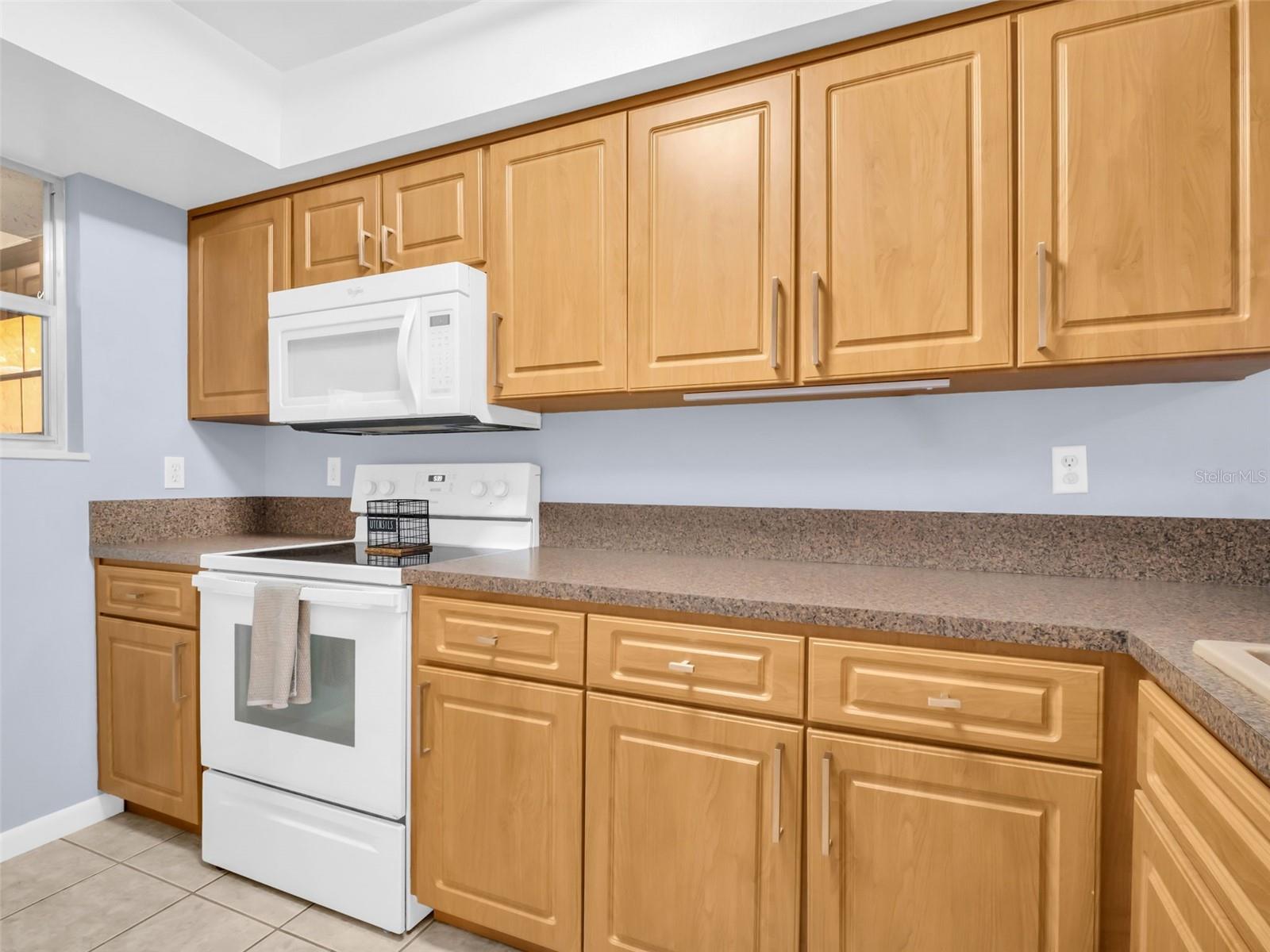 Image 9 of 61 For 622 Windrush Bay Drive Bldg K