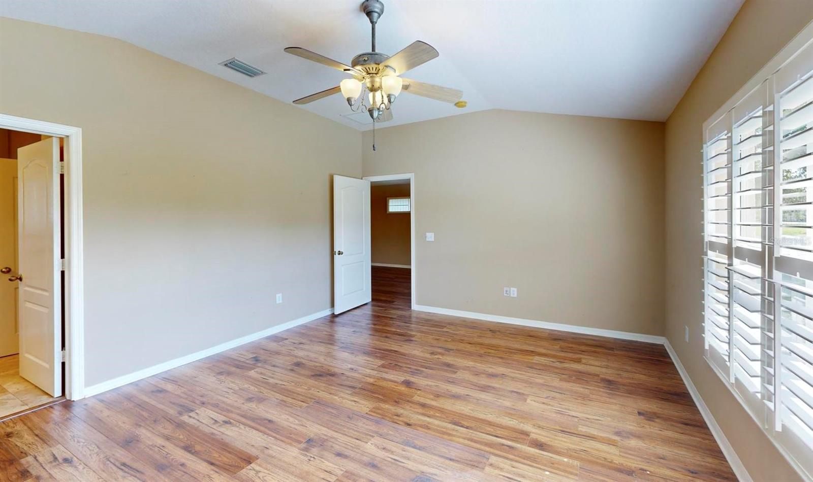 Image 17 of 32 For 6109 Gentle Ben Circle