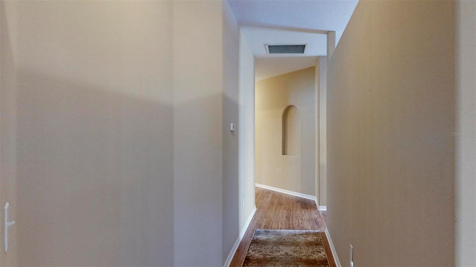 Image 4 of 32 For 6109 Gentle Ben Circle