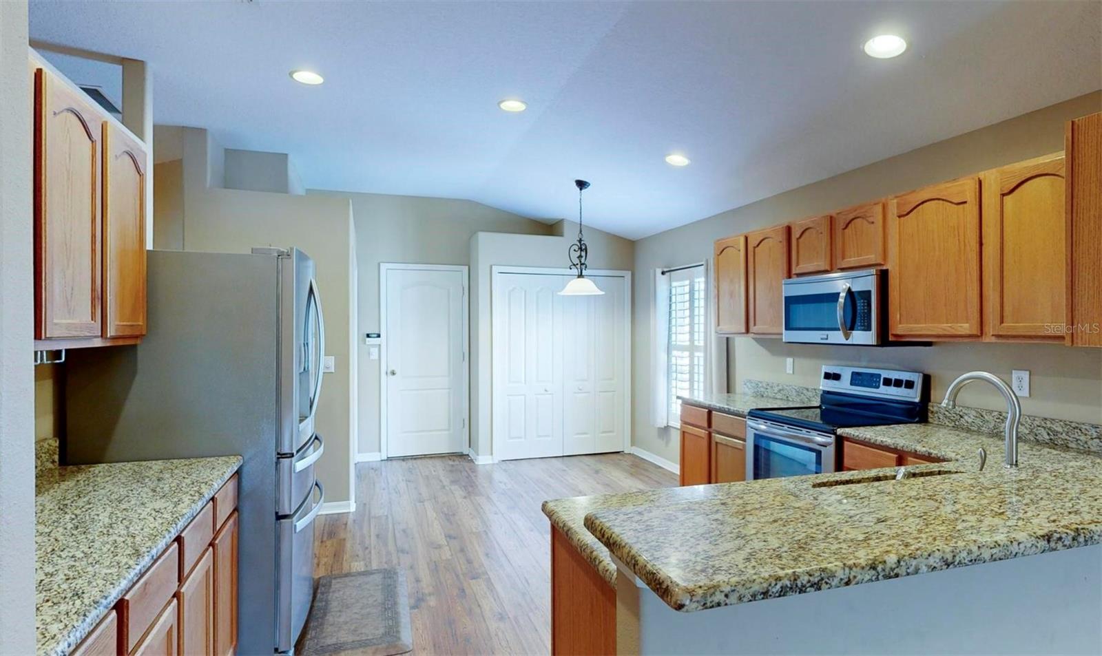 Image 8 of 32 For 6109 Gentle Ben Circle