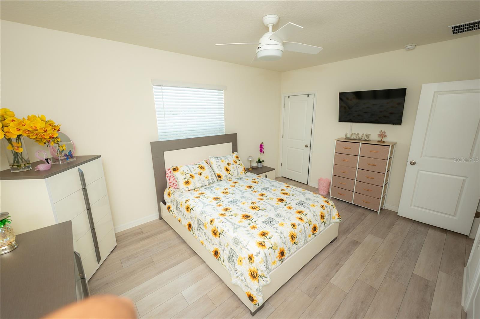 Image 38 of 69 For 2994 Suncoast Plains