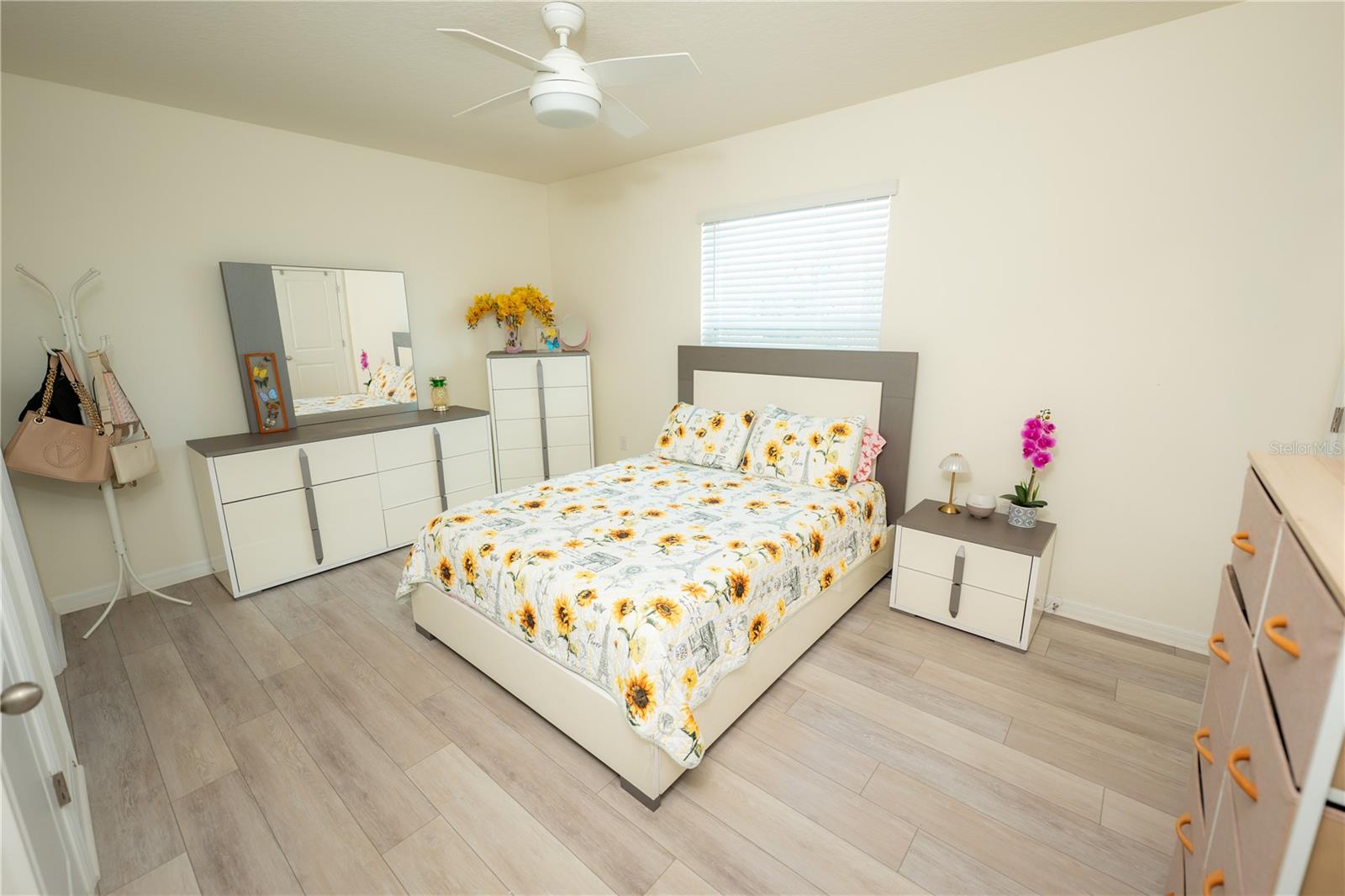 Image 39 of 69 For 2994 Suncoast Plains