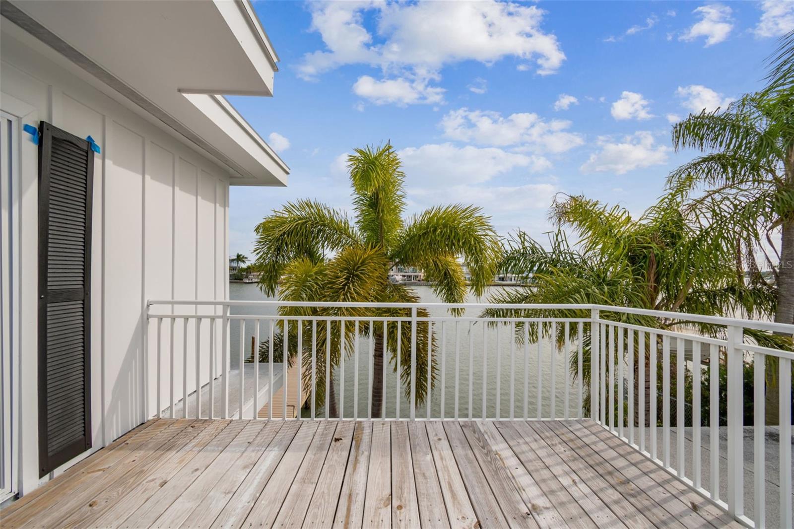 Image 21 of 66 For 2411 Bay Boulevard 3