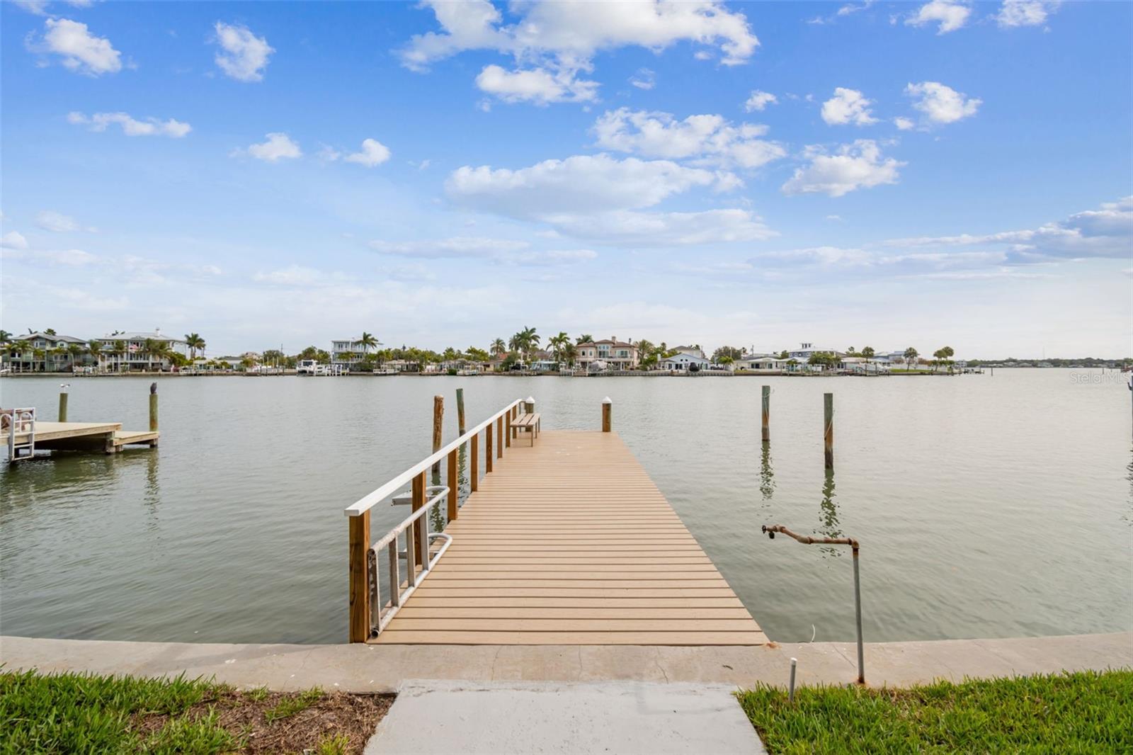 Image 41 of 66 For 2411 Bay Boulevard 3