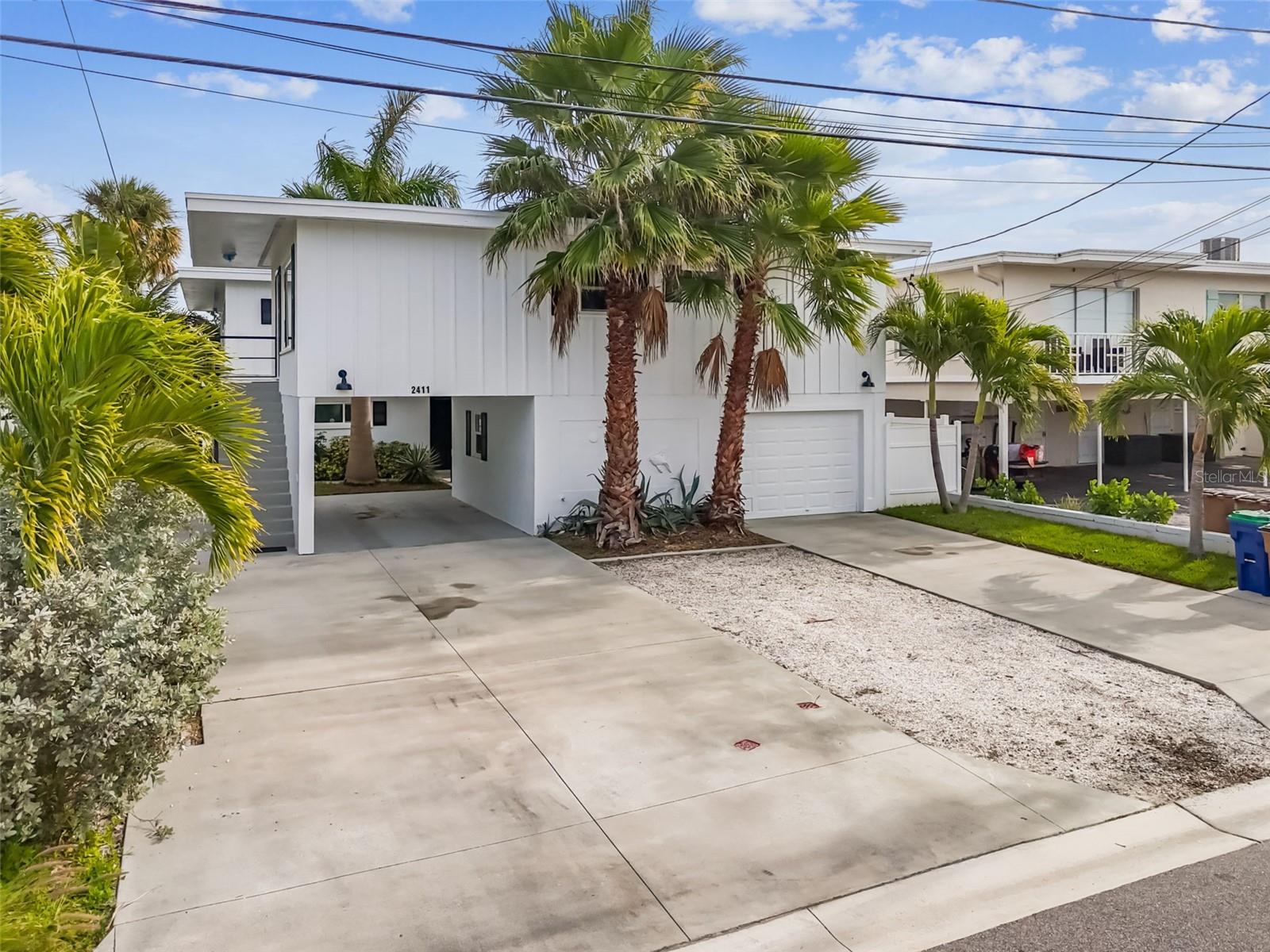 Image 49 of 66 For 2411 Bay Boulevard 3