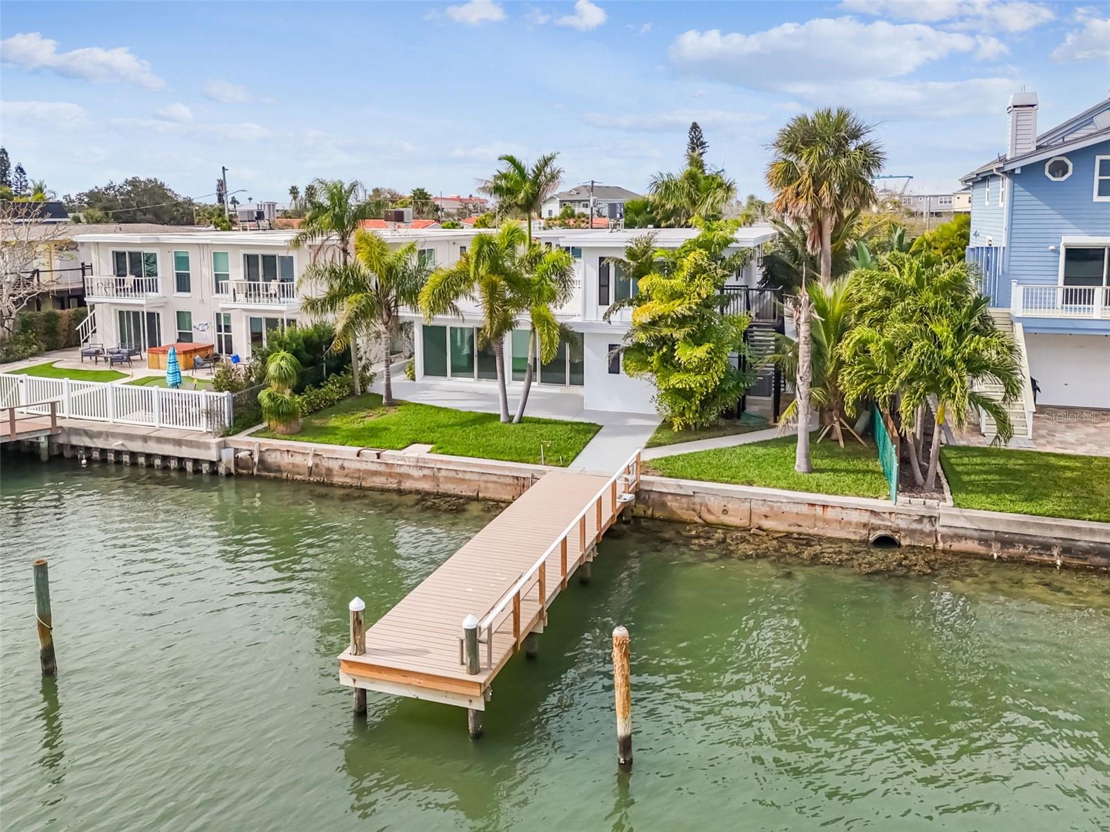 Image 53 of 66 For 2411 Bay Boulevard 3