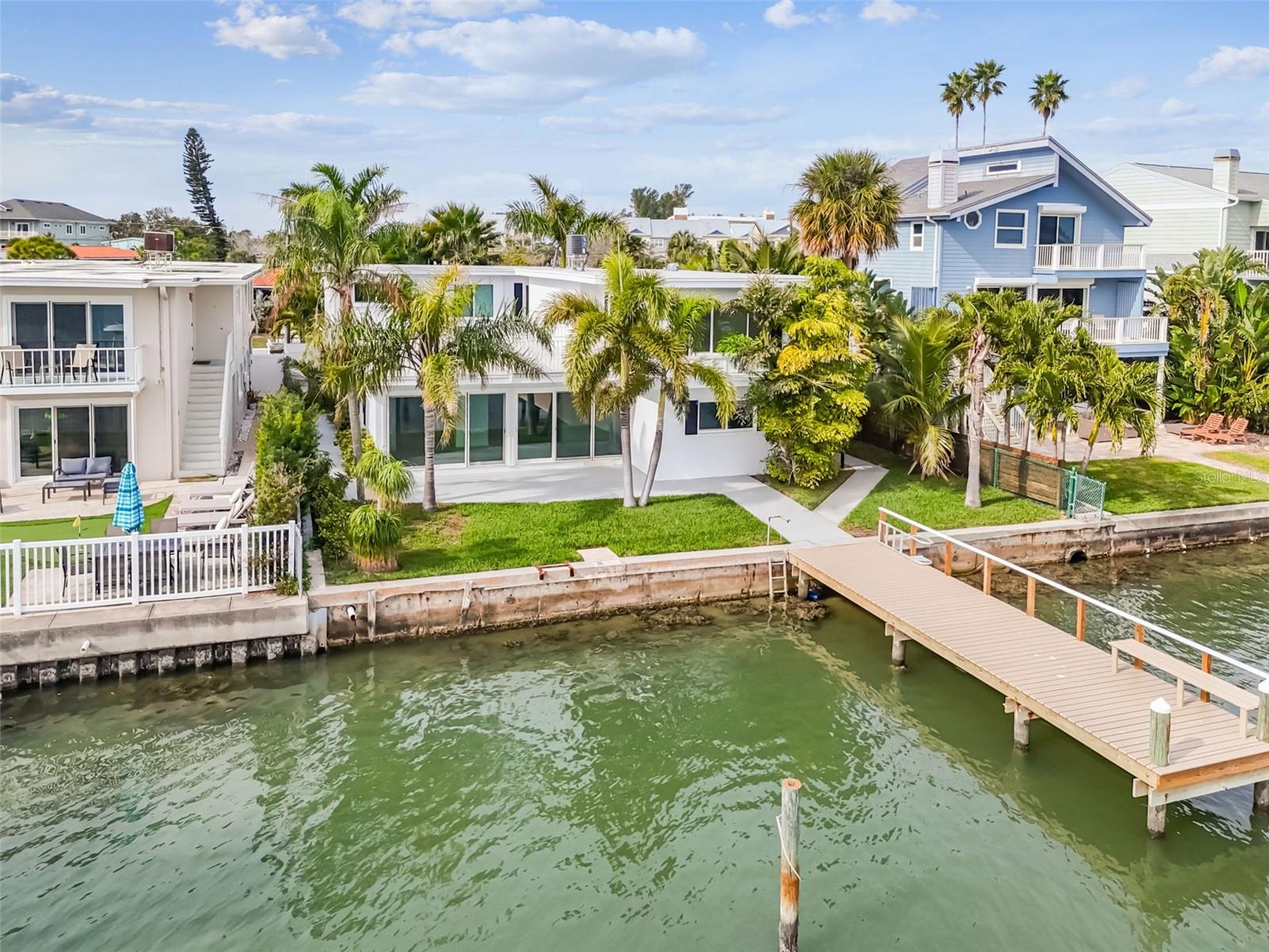 Image 55 of 66 For 2411 Bay Boulevard 3