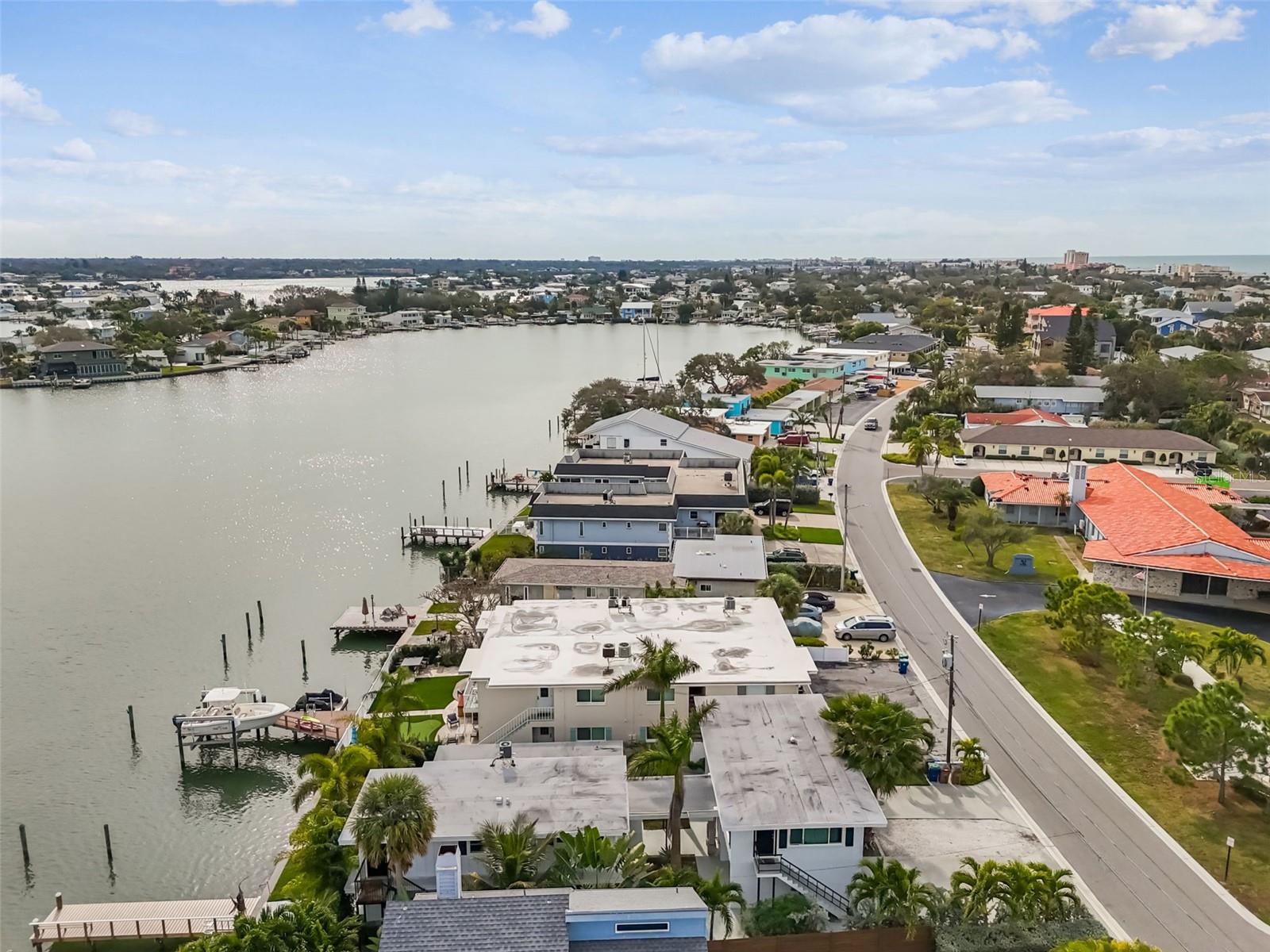 Image 57 of 66 For 2411 Bay Boulevard 3