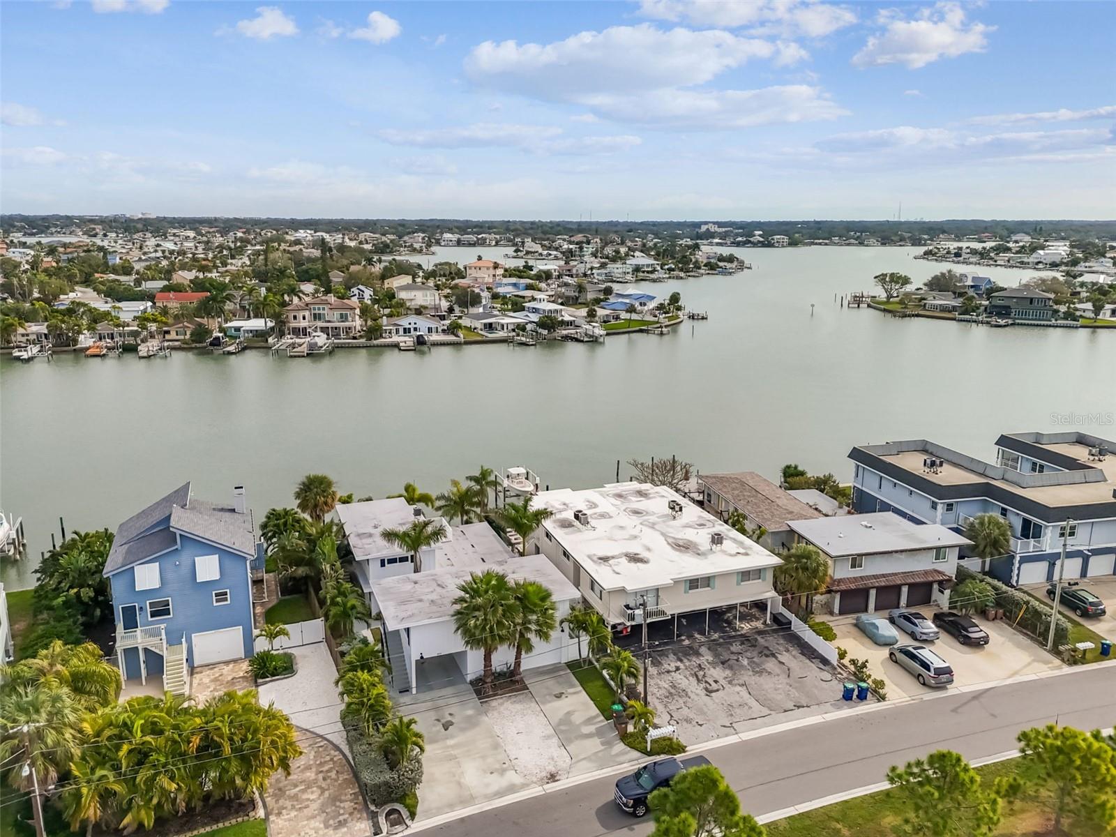 Image 58 of 66 For 2411 Bay Boulevard 3