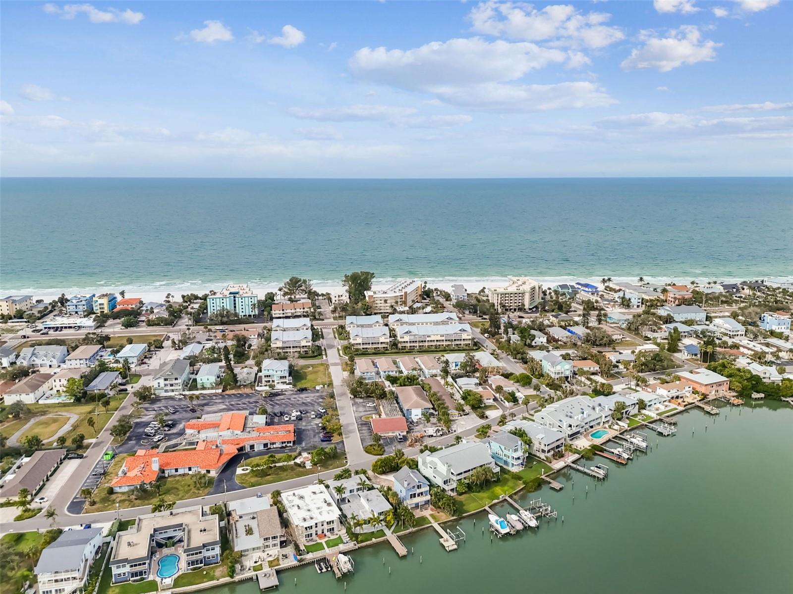 Image 63 of 66 For 2411 Bay Boulevard 3