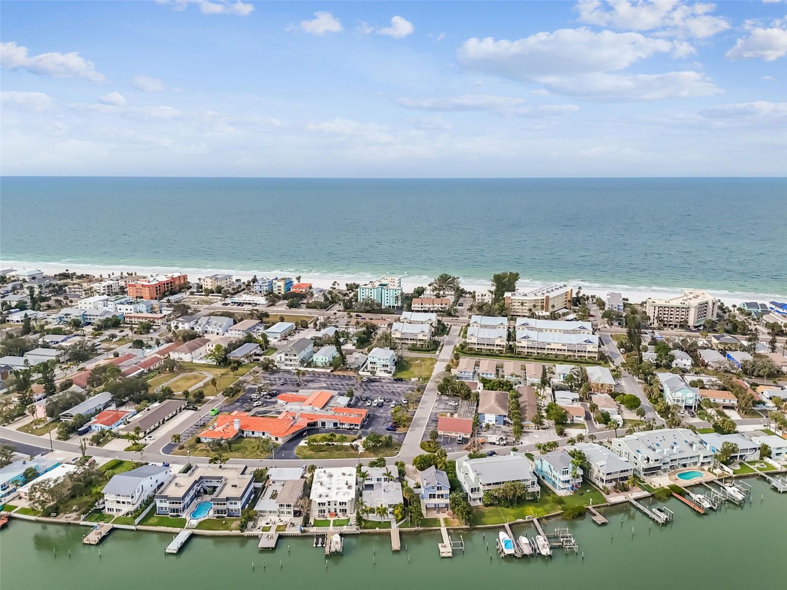 Image 64 of 66 For 2411 Bay Boulevard 3