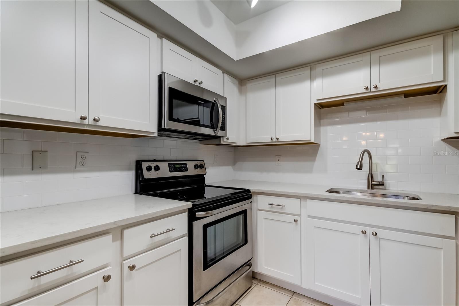 Image 19 of 24 For 1801 East Lake Road 12c