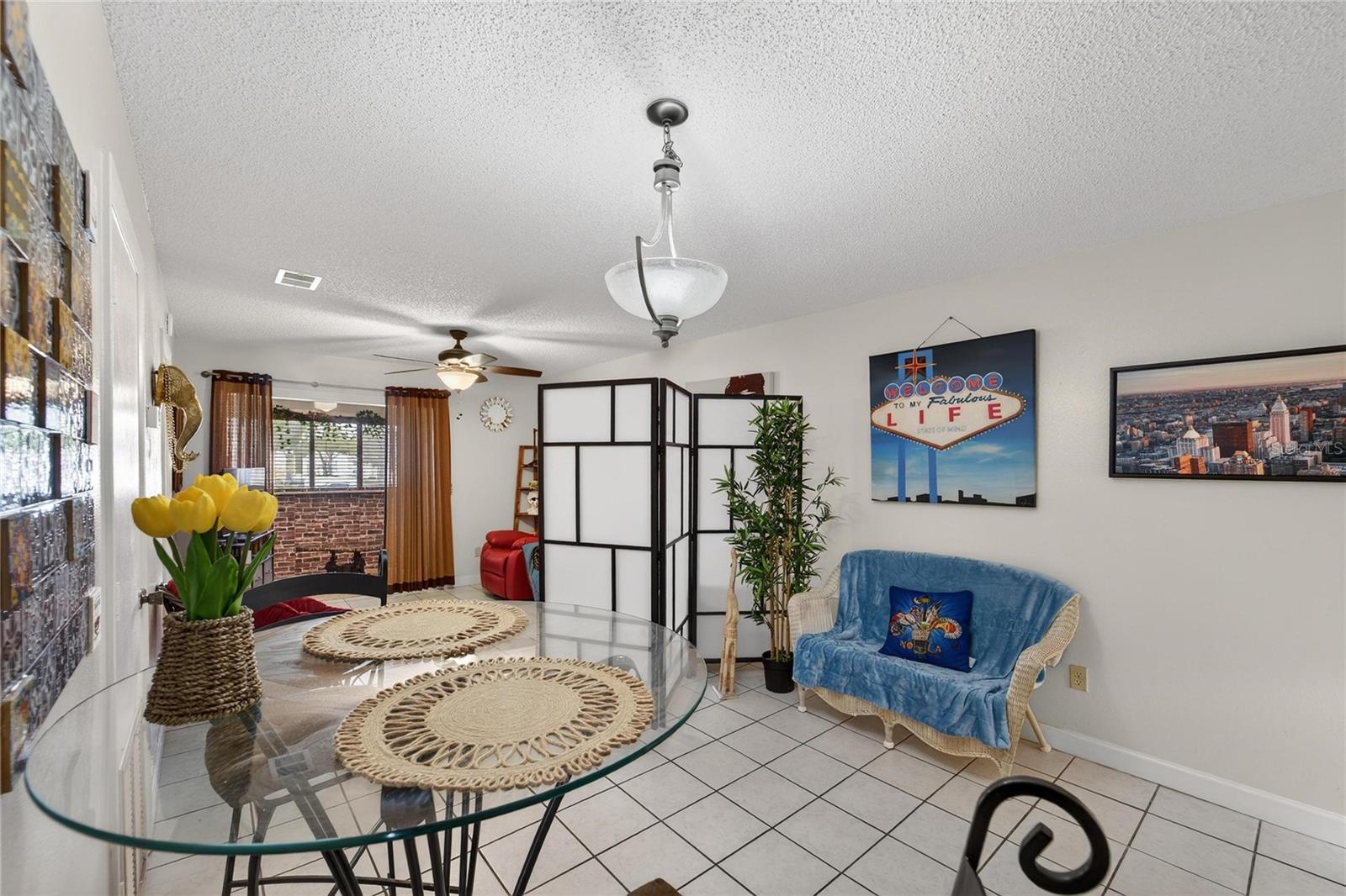 Image 11 of 41 For 3806 Oak Drive V22