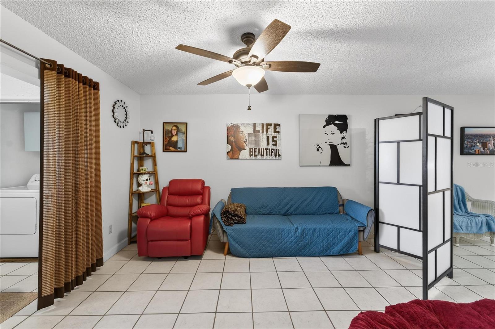 Image 12 of 41 For 3806 Oak Drive V22