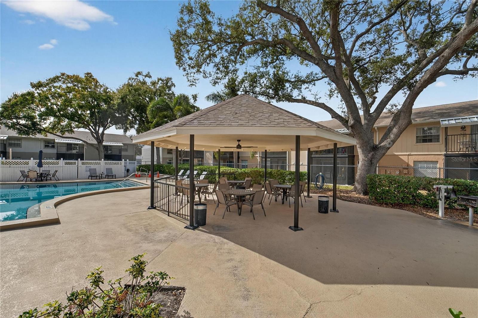 Image 32 of 41 For 3806 Oak Drive V22