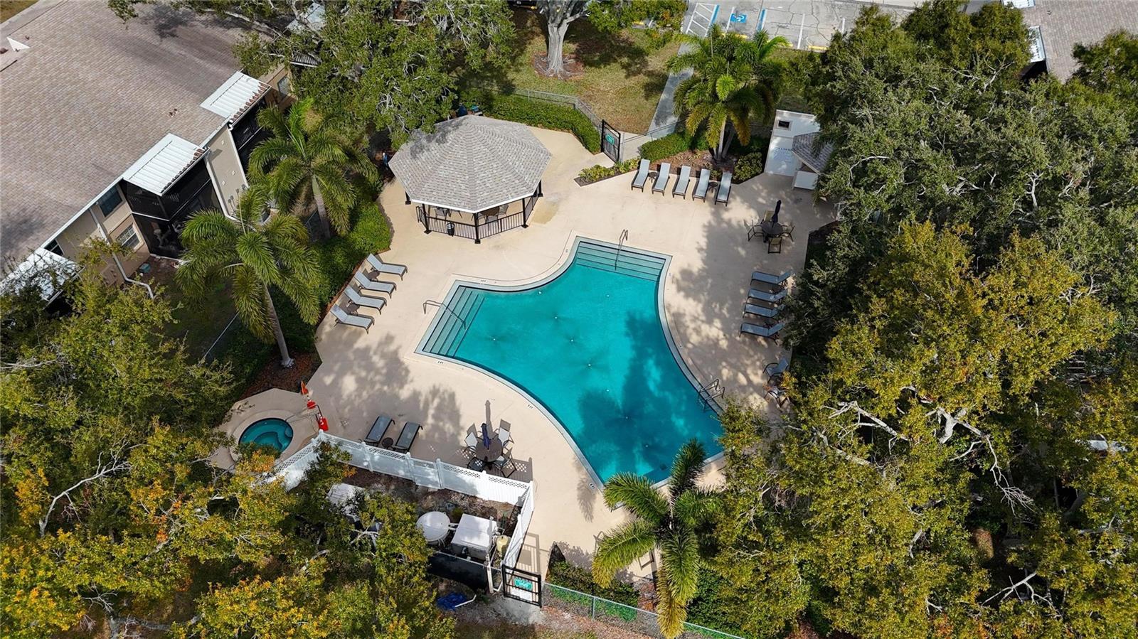 Image 34 of 41 For 3806 Oak Drive V22