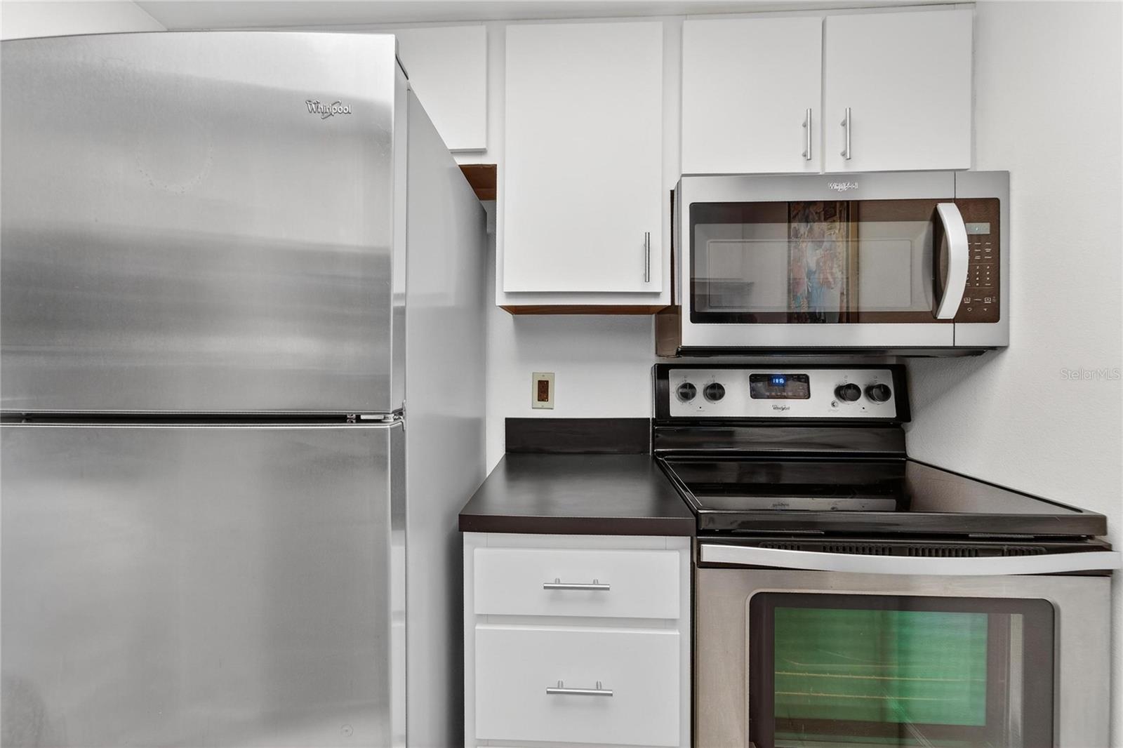 Image 8 of 41 For 3806 Oak Drive V22