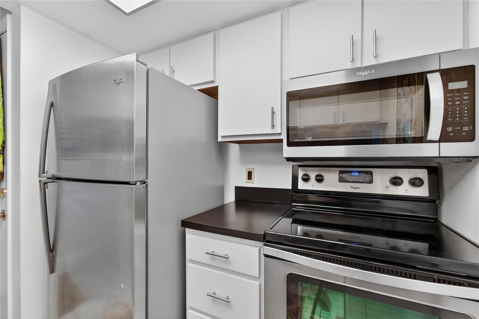 Image 9 of 41 For 3806 Oak Drive V22