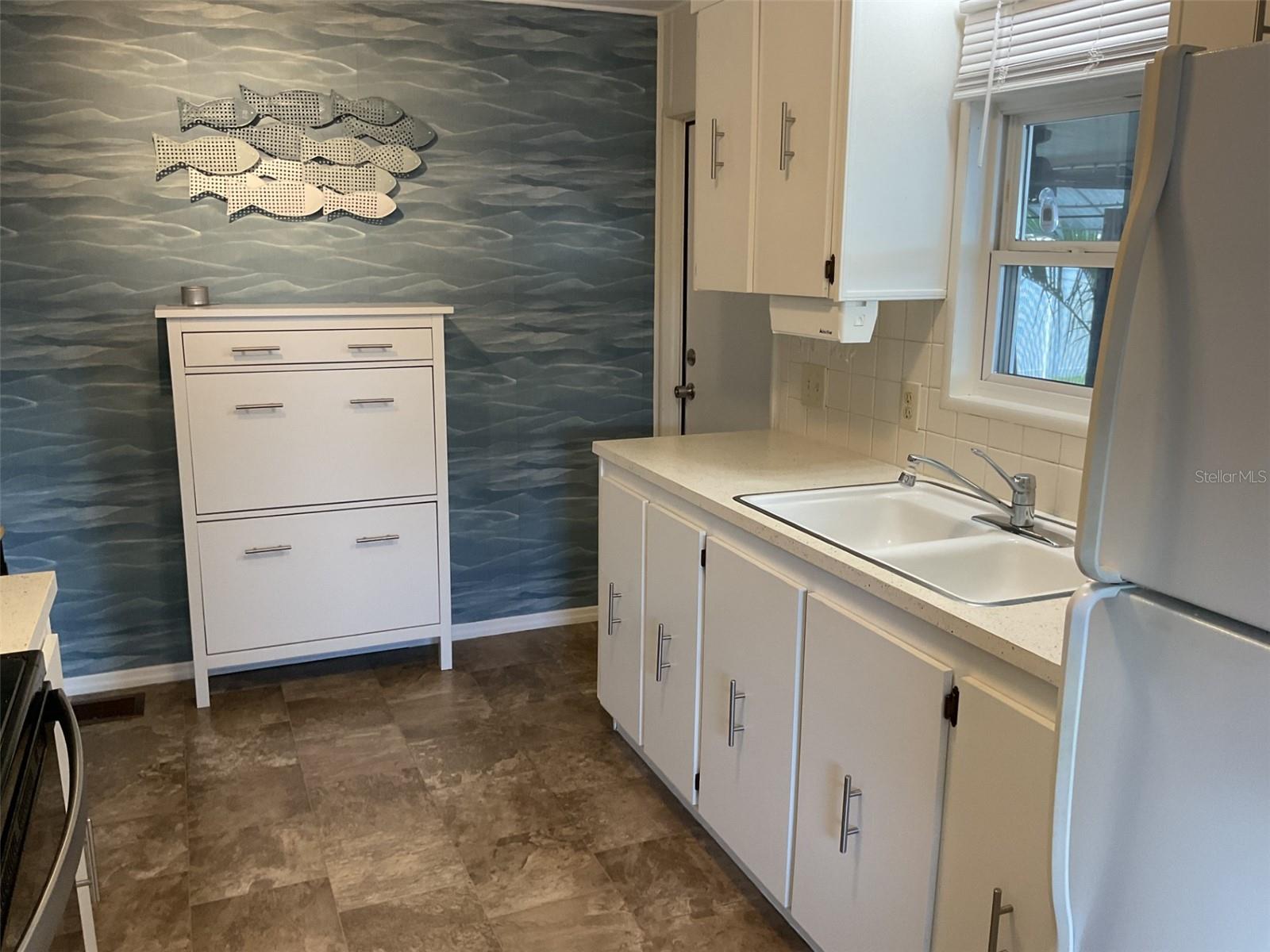 Image 13 of 28 For 72 Pindo Palm Street W