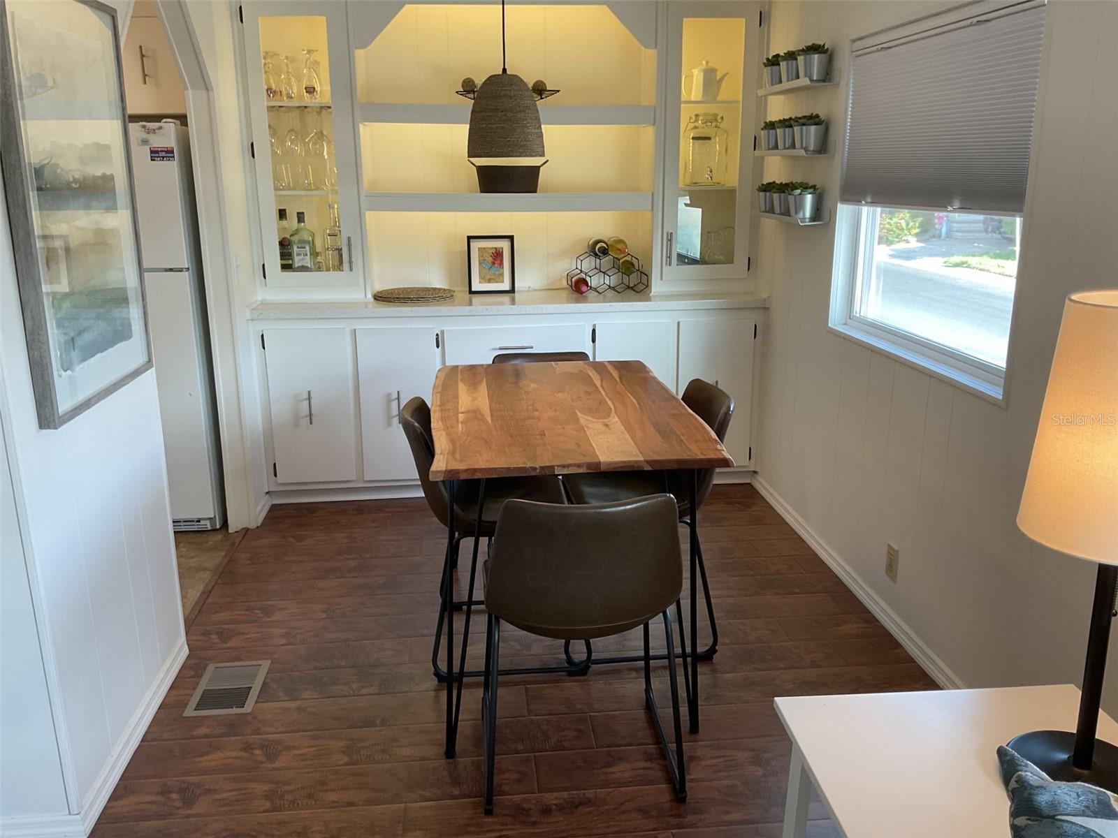 Image 14 of 28 For 72 Pindo Palm Street W