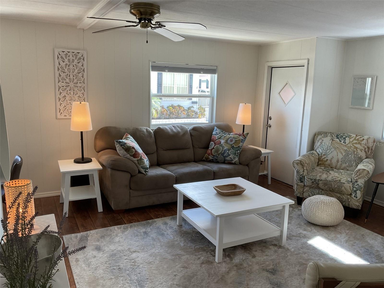 Image 16 of 28 For 72 Pindo Palm Street W