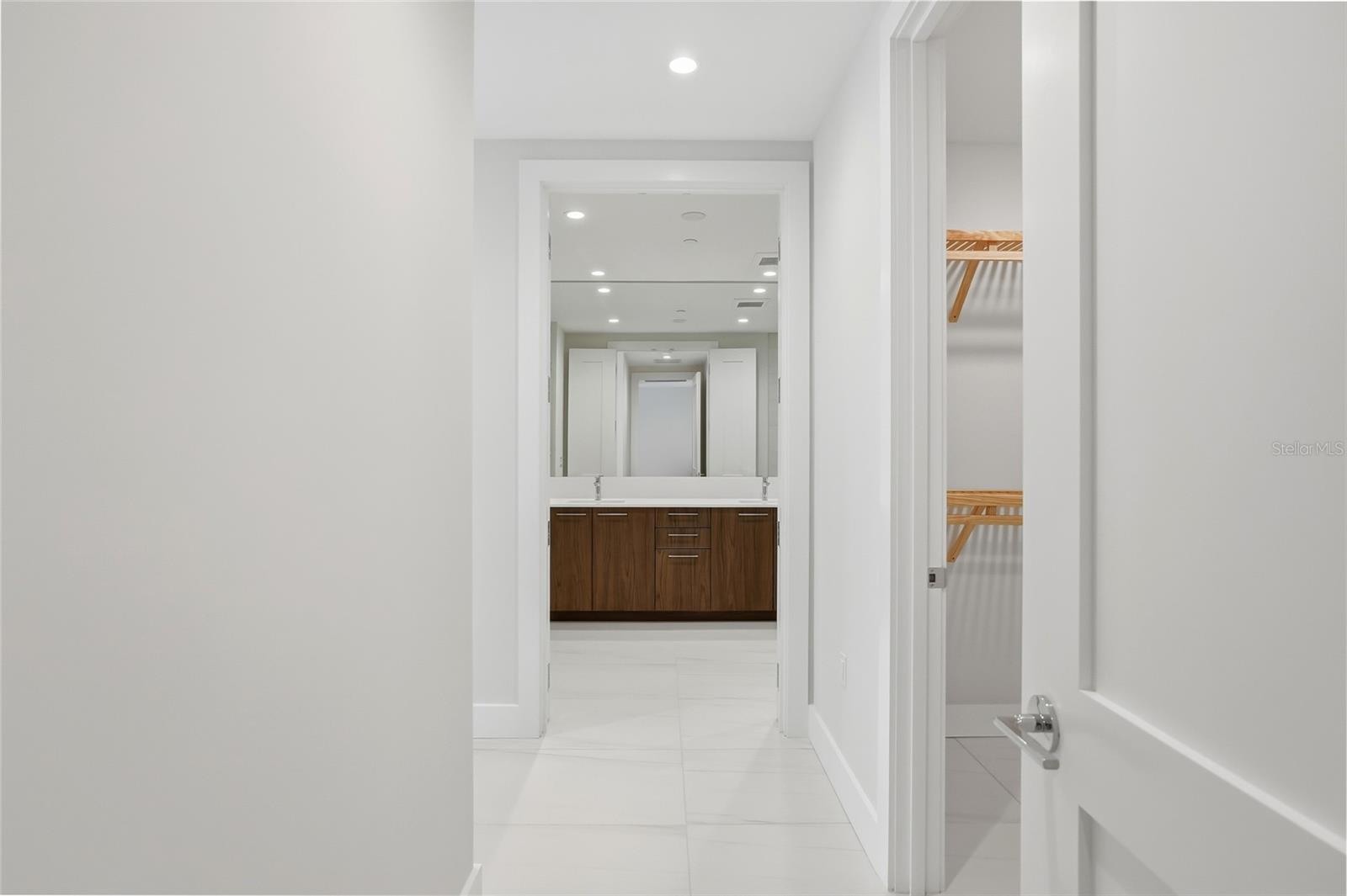 Image 29 of 99 For 275 1st Ave S  1804