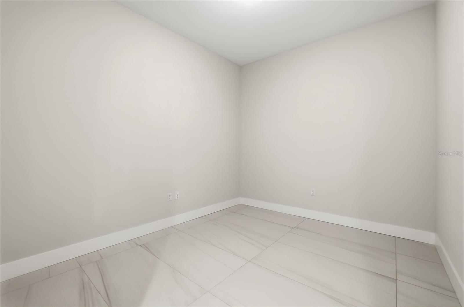 Image 31 of 99 For 275 1st Ave S  1804