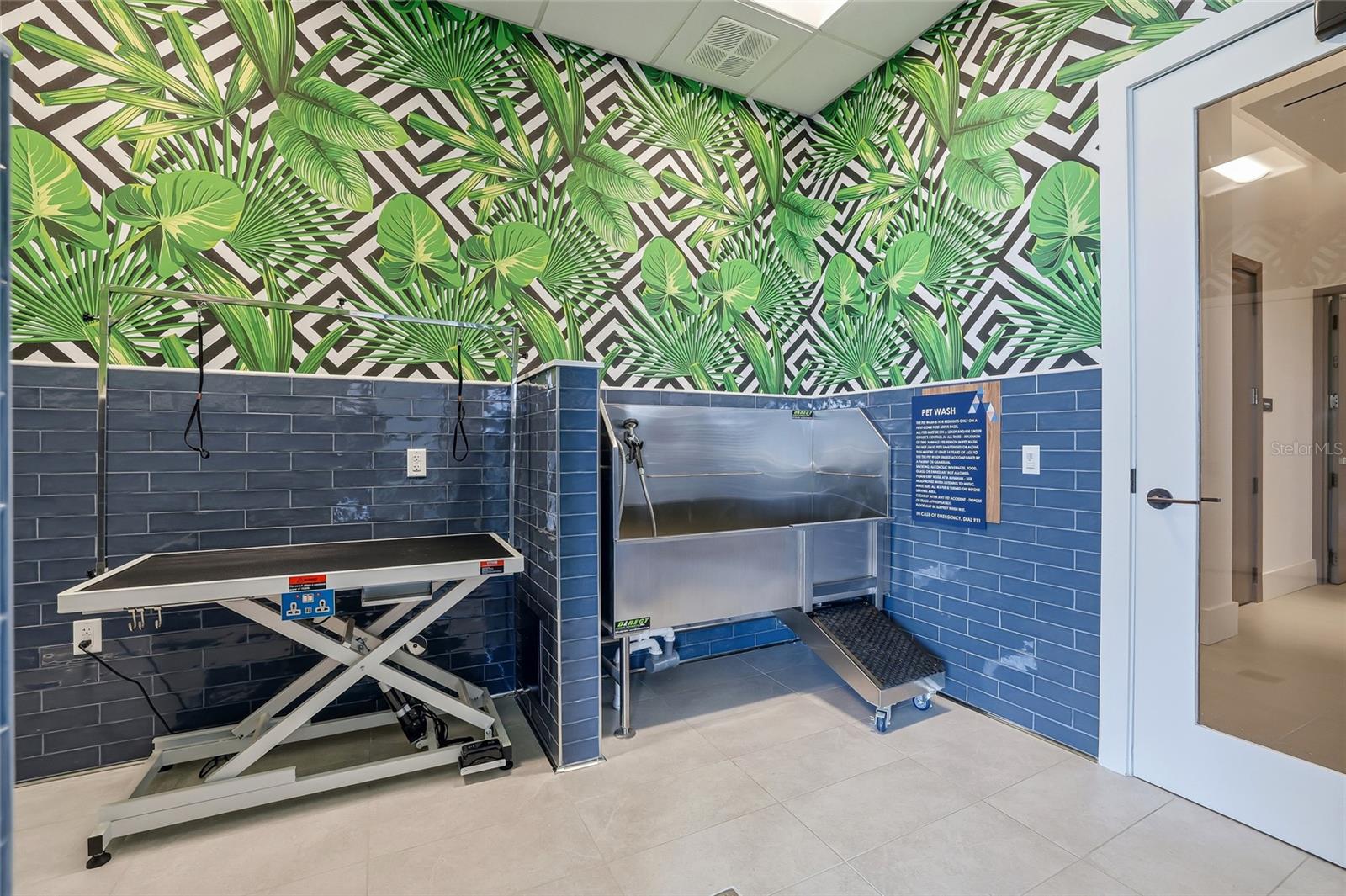 Image 50 of 99 For 275 1st Ave S  1804