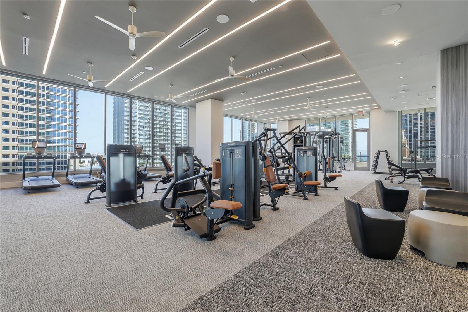 Image 61 of 99 For 275 1st Ave S  1804