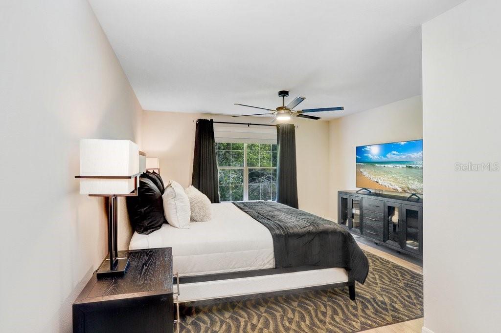 Image 10 of 20 For 3212 Valley Oaks Drive 3212