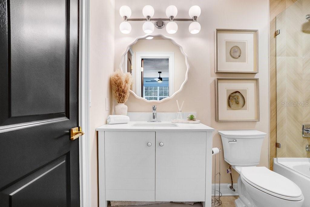 Image 13 of 20 For 3212 Valley Oaks Drive 3212