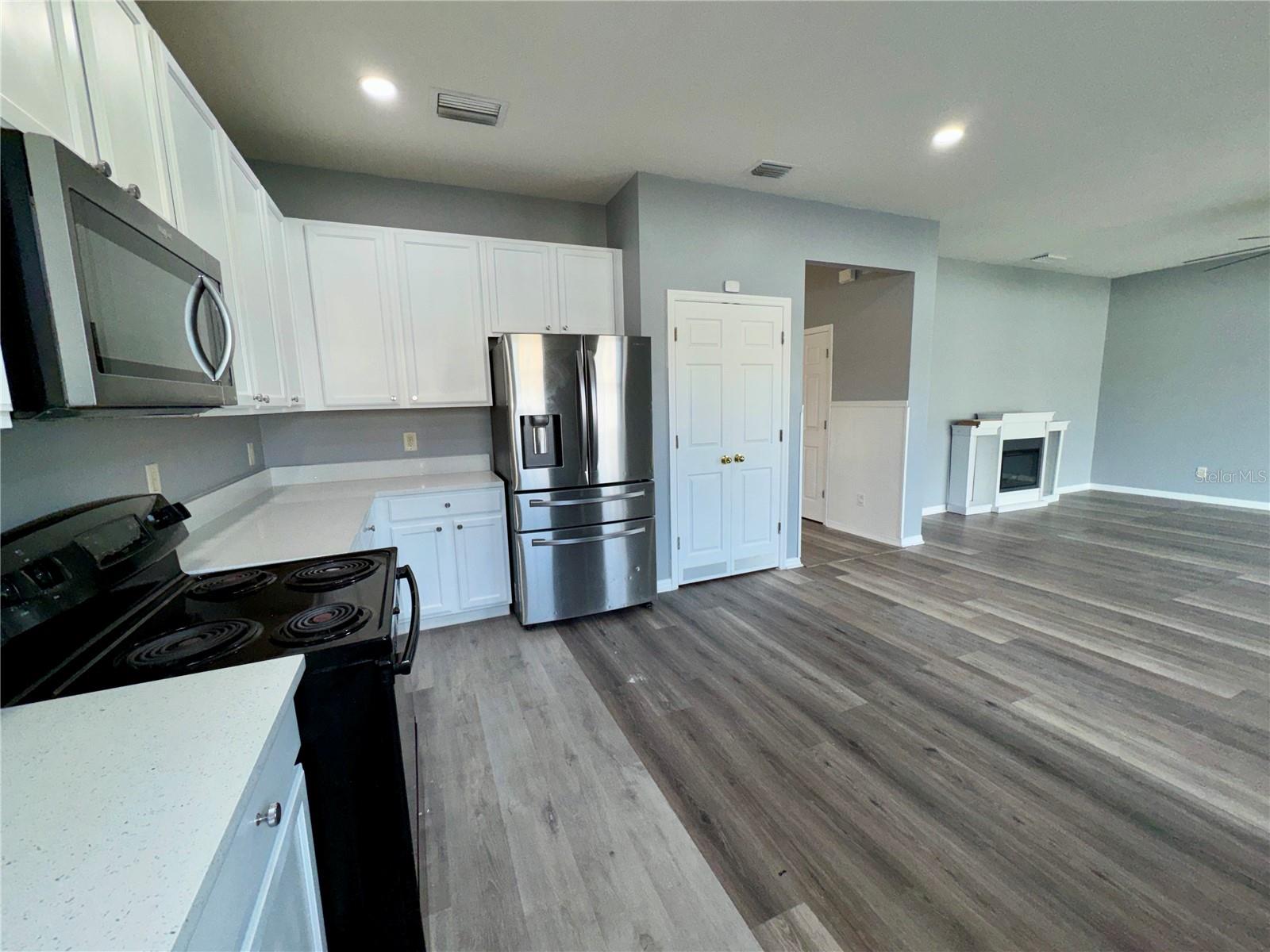 Image 19 of 64 For 18403 Fish Loop